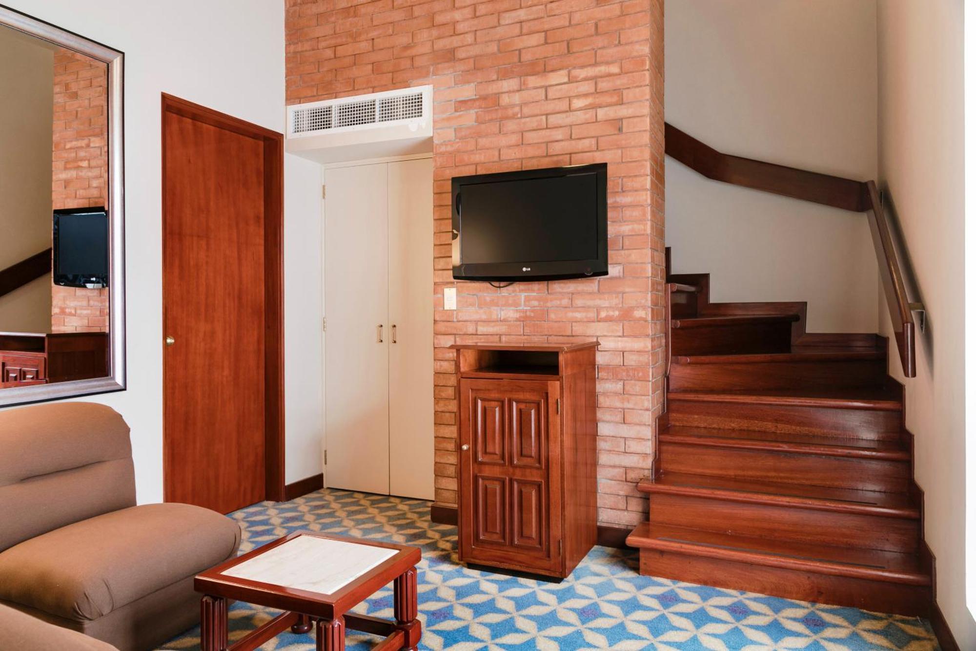 Costa Del Sol Trujillo Centro Hotel Ngoại thất bức ảnh
